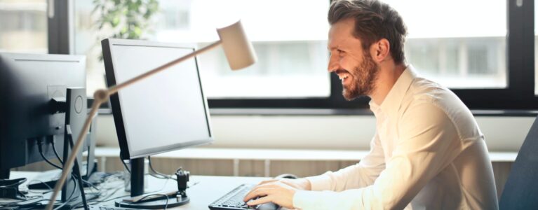 pexels-andrea-piacquadio-840996